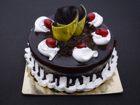 Black Forest Cake (Round) 1 Pound