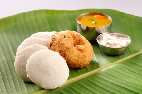 Idli Meal[Served With Sambar And Coconut Chutney]2 Pcs Of Idli And 1 Pc Of Vada