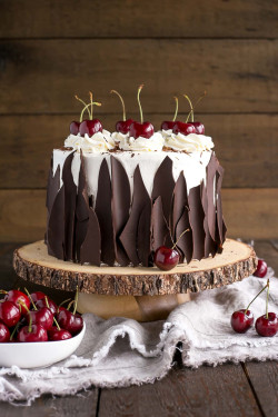 Black Forest Cake (500Grm)