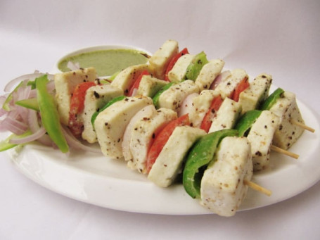 Paneer Kali Mirch Tikka [6 Pieces, Serves 1-2]