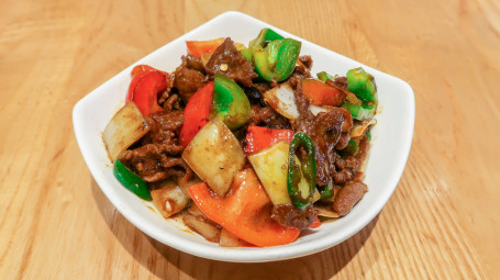 Beef With Green Chilli Pepper Spicy