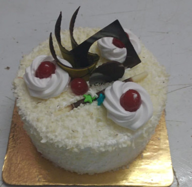 Whote Forest Cake (500 Gms) (Eggless)