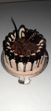 Eggless Truffle Chocolate Cake [1Kg]
