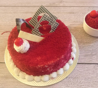 Cheese Red Velvet Cake