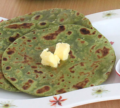 Aloo Paalak Parantha