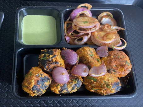 Tandoori Momos Platter( 6 Pcs)