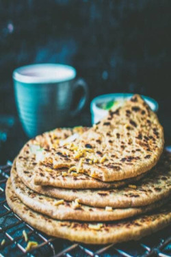 Garlic Bhujia Paratha