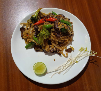 Drunken Flat Beef Noodles