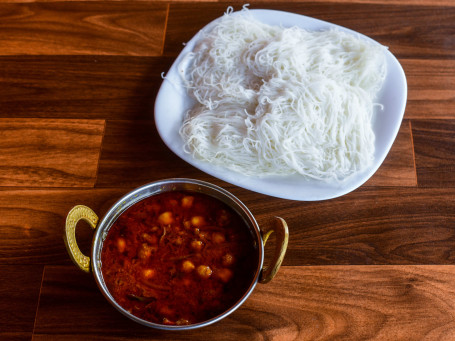 Idiyappam (3 Nos) Kadala Curry