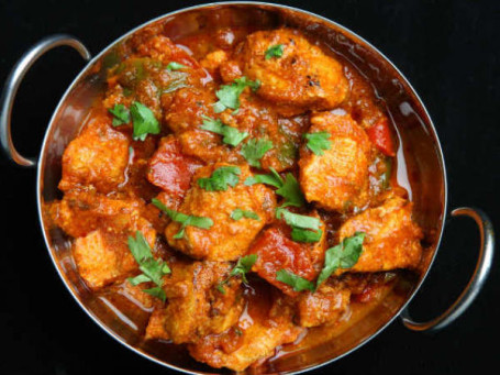 Andhra Guntur Chicken Curry