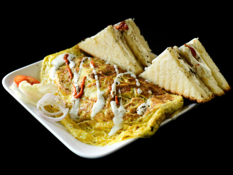 Chicken Cheese Omelette(With Toasted Bread 2 Slices)
