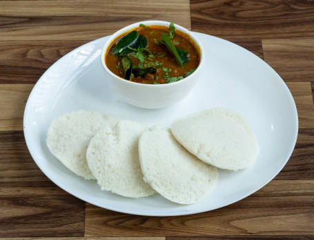 Idly-4Nos With Kudal Curry