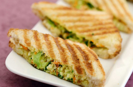 Shezwan Cheese Vada Pav Sandwich (Brown Bread)