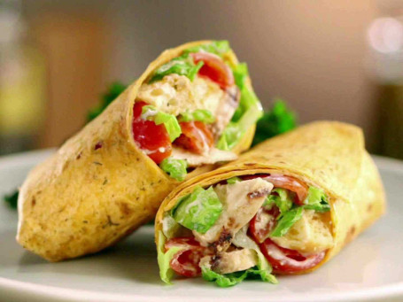 Kathi Roll Paneer Khurchan Per Serve ~225Gm) 688 Kcal