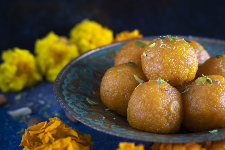 Moti Choor Laddoo [250 Gms]