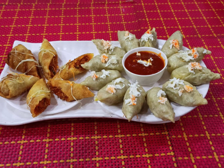 Steam Paneer Momos 12 Pcs, Paneer Spring Roll 6 Pcs, Served With Spicy Red Sauce And Green Chutney
