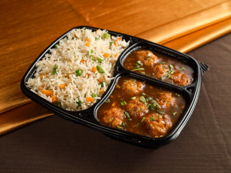 Fried Rice Veg Manchurian Gravy