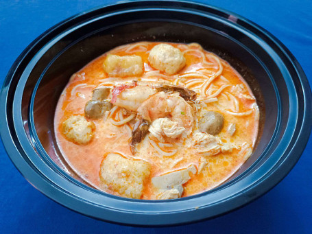 Non Veg Malaysian Laksa Soup (Prawns Fish Balls