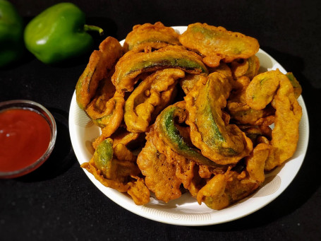 Capsicum Pakodi (10Pcs)