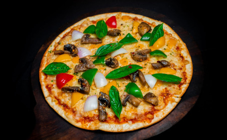 10 Basil Polo Pesto Pizza (1Pc)