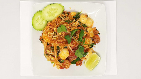 Thai Flat Noodle Salad