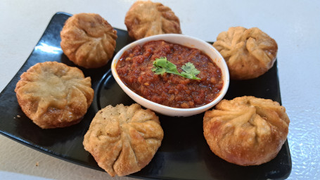 Veg Frided Momos [Per Plate] [8 Pcs]