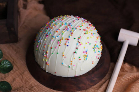 Exotic Pinata Surprise Cake Round Shape