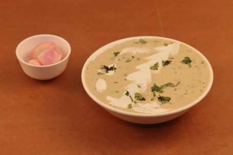 Shahi Paneer With Thick Gravy Made With Fresh Natural Oil