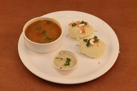 Special Idli 2 Pcs Served With Coconut Chutney Sambhar