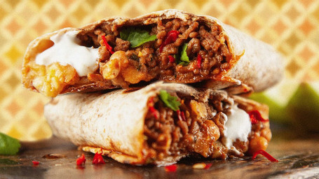 Burrito De Mic Dejun Confortabil Cu Roșii Și Spanac