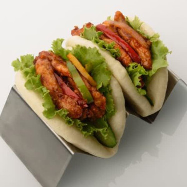 Chilli Chicken Bao (2 Pcs)