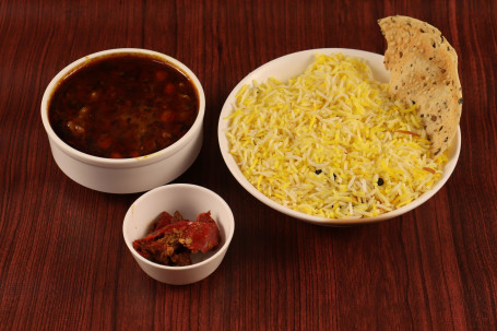 Special Chana Masala Rice Bharwa Achar Papad