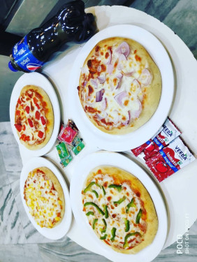 3 Single Mania Pizza Single Topping Garlic Breads Pepsi 250 Ml