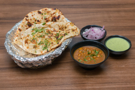 Chola Masala +1 Butter Naan