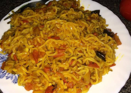 Onion Masala Maggi With Butter