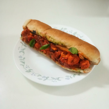 Chicken Tikka Hot Dog Roll 1 Pc