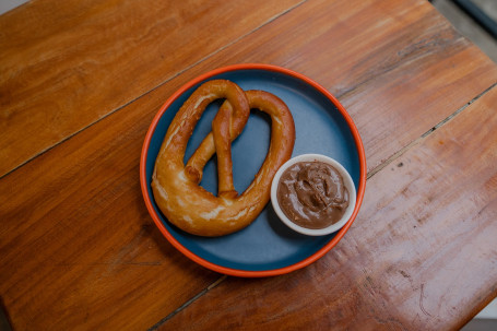 Pretzel (Sweet) With Chocolate Ganache