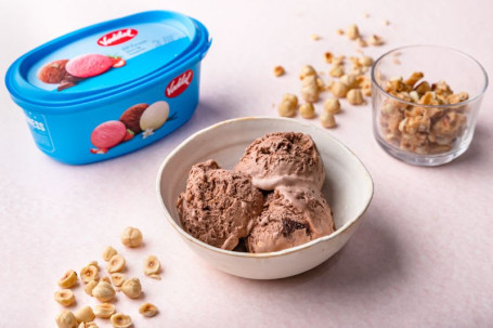 Chocolate Hazelnut Brittle Ice Cream (500 Ml)