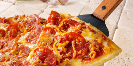 Pizza Cu Brânză Dublă Pepperoni