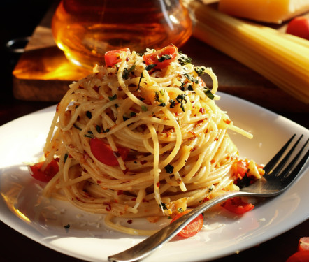 Veg Spaghetti Aglio Olivo Pasta