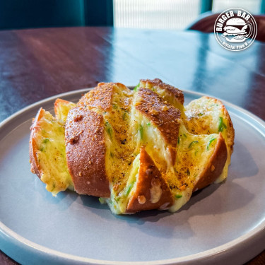 Pull Apart Garlic Bread With Chilly Cheese 5 Inch