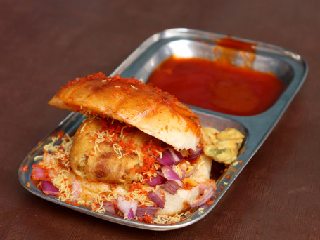 Special Sevdungeri Vada Pav