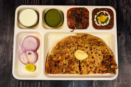 Bikaneri Garlic Paratha Platter