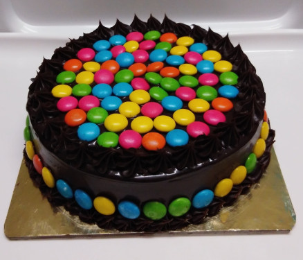 Full Gems Chocolate Cake