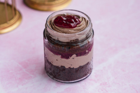 Eggless Chocoberry Cake Jar