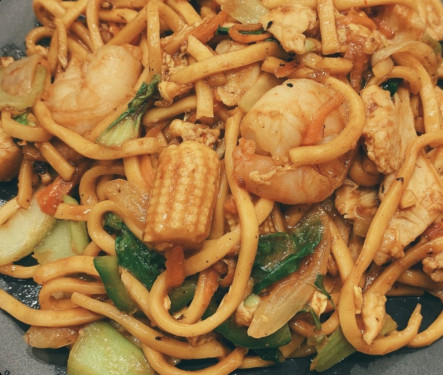 Malaysian Style Mee Goreng