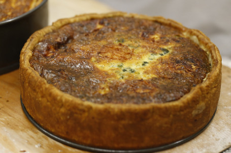 Quiche Langostinos, Tomate Cherry Y Albahaca