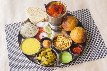 Dal Bafle Thali For 8