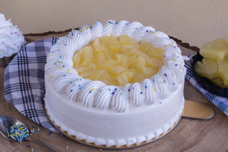 Classic Pineapple Cake (500 Gm)