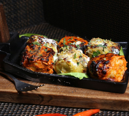 Veg Thandori Fried Momos